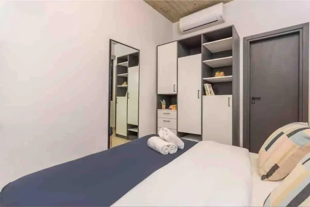 Al Amine - 603, 1-Br In Mar Mikhael Apartment Beirut 0*,